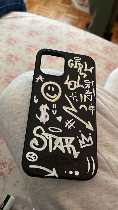 Graffiti Phone Case, Clear Phone Case Design, Graffiti Lettering Alphabet, Diy Phone Case Design, Graffiti Text, Graffiti Words, Graffiti Writing, Graffiti Doodles, Iphone Case Stickers