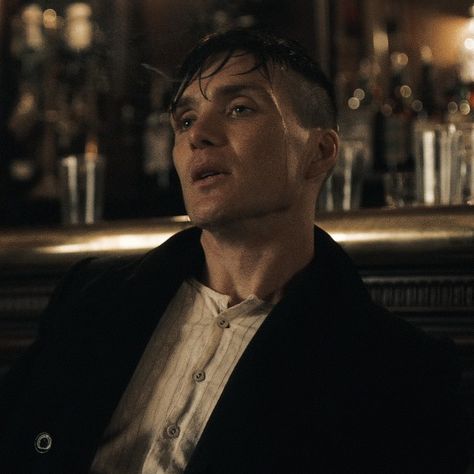 Thomas Shelby Stare, Tommy Shelby Pfp, Peaky Blinders Pfp, Tomas Shelby Icons, Thomas Shelby Pfp, Tom Shelby, Tomas Shelby, Michael Peaky Blinders, Demon Slayer Icons Muzan