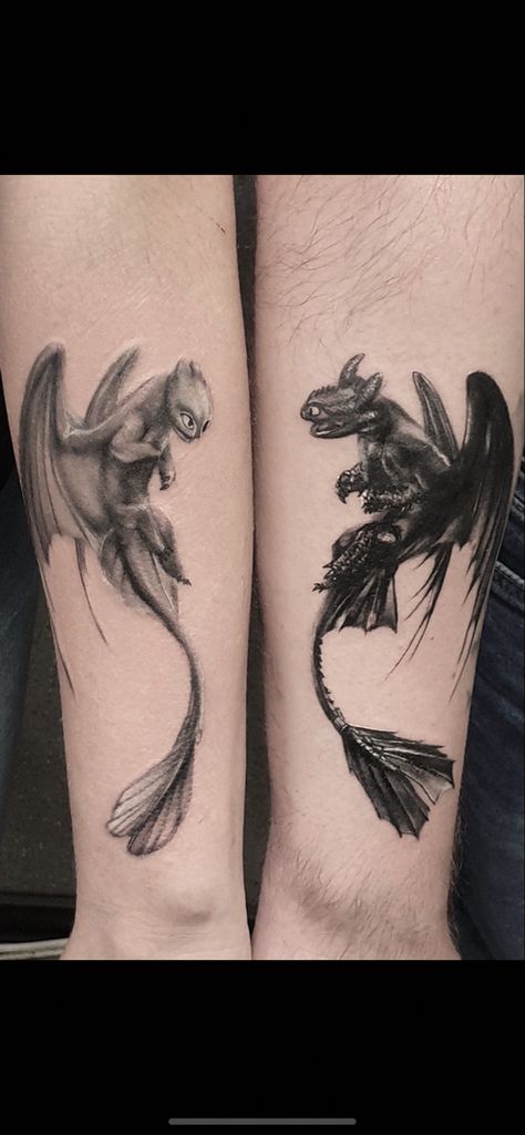 Dragon Tattoo For Couples, Couple Tattoo Design, Toothless Tattoo, Partner Tattoos, Maching Tattoos, Best Couple Tattoos, Cute Matching Tattoos, 16 Tattoo, Cute Couple Tattoos