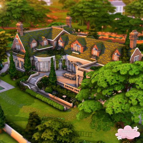 Willow Creek Manor 🌳⁣ ⁣ A real to sims build built in Willow Creek⁣ (Inspo found on Pinterest)⁣ ⁣ Up on my gallery! (unfurnished)⁣ ID: Gardenova⁣ ⁣ ⁣ ⁣ ⁣ ⁣ ⁣ ⁣ ⁣ ⁣ ⁣ 🏷️⁣ #thesims #sims4 #thesims4 #sims #showusyourbuilds #simsnocc #simsbuilds⁣ Oakenstead Sims 4, Sims 4 Remodel, Sims 4 Houses Willow Creek, Sims 4 Willow Creek Map Ideas, Willow Creek Sims 4 Map, Sims 4 Willow Creek Builds, Willow Creek Sims 4 Map Ideas, Sims 4 Willow Creek Makeover, Willow Creek Sims 4 House