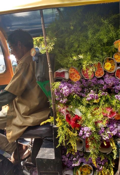 Flowers Indian Aesthetic, Autorickshaw Aesthetic, Bangalore Aesthetic, Flowers Indian, South Asian Aesthetic, Desi Vibes, Desi Love, Indian Flowers, Desi Aesthetic