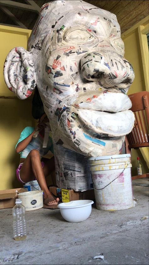 Artist Batalla designing giant puppet head in papper mache IG: @batalla.bella Giant Puppet, Paper Mache Head, Mache Art, Paper Mache Mask, Paper Mache Art, Paper Mache, Puppets, Art Drawings, Drawings