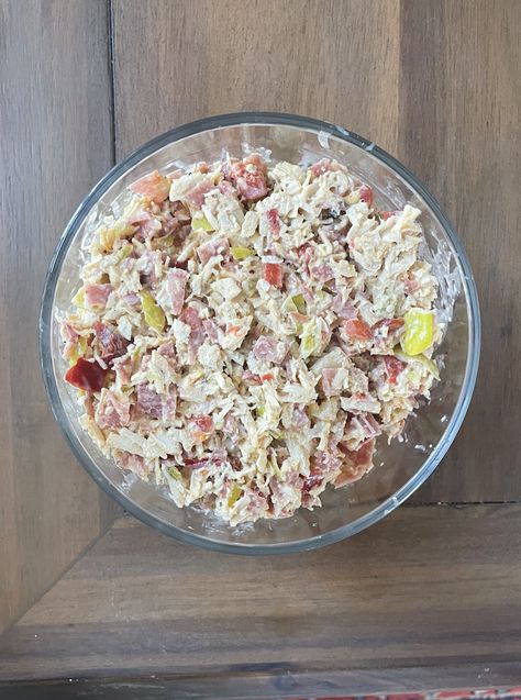 Spicy Italian Chicken Salad, Italian Chicken Salad Recipe, Italian Chicken Salad, Spicy Chicken Salad, Hot Chicken Salads, Clean Eating Menu, Chicken Salads, High Protein Snack, Chicken Salad Recipe Easy