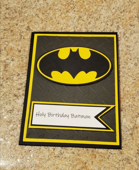 Batman Card Birthday, Batman Cards Diy, Batman Gift Ideas, Batman Birthday Card, Batman Card, Diy Birthday Card For Boyfriend, Batman Crafts, Batman Diy, Valentine Paper Crafts