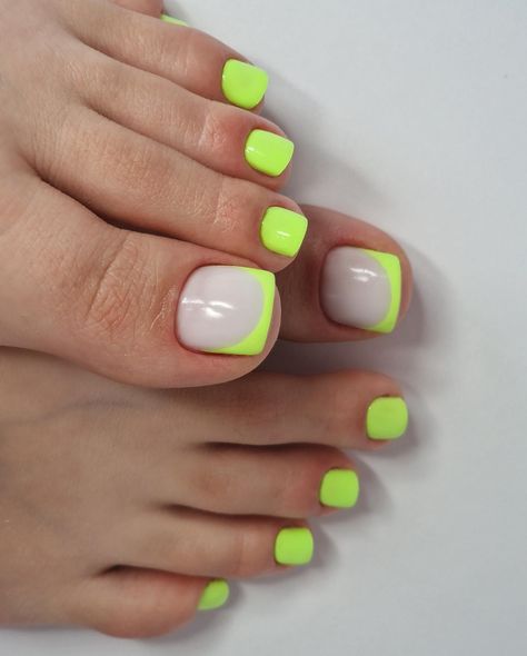 Posted by Zoe Scott: In today's post, we're exploring the bold and vibrant world of neon yellow pedicures. I'll guide you through selecting the perfect shade for your skin... Neon Yellow Pedicure, Toe Manicure Ideas, Yellow Pedicure Ideas, Neon French Pedicure, Neon French Tip Pedicure, Neon Green Pedicure, Lime Green Pedicure, Neon Toe Nails Summer, Neon Pedicure Ideas