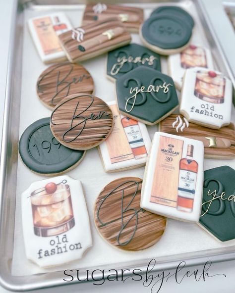 Whiskey Cookies Decorated, Birthday Cookies For Men, Cookies For Men, Whiskey Cookies, Cookies Birthday, Whiskey Glass, Cookie Ideas, Birthday Cookies, Custom Cookies