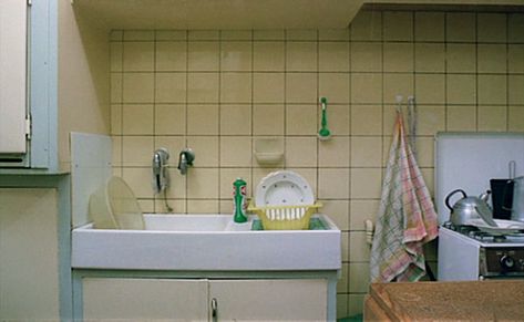 Cinema without people: Jeanne Dielman, 23 Quai De Commerce, 1080 Bruxelles (Day three) (1973, Chantal Akerman, dir.) Jeanne Dielman, Chantal Akerman, Film Inspiration, 3d Modelling, About Time Movie, Movie Lover, Film Aesthetic, Film Stills, Cinematography