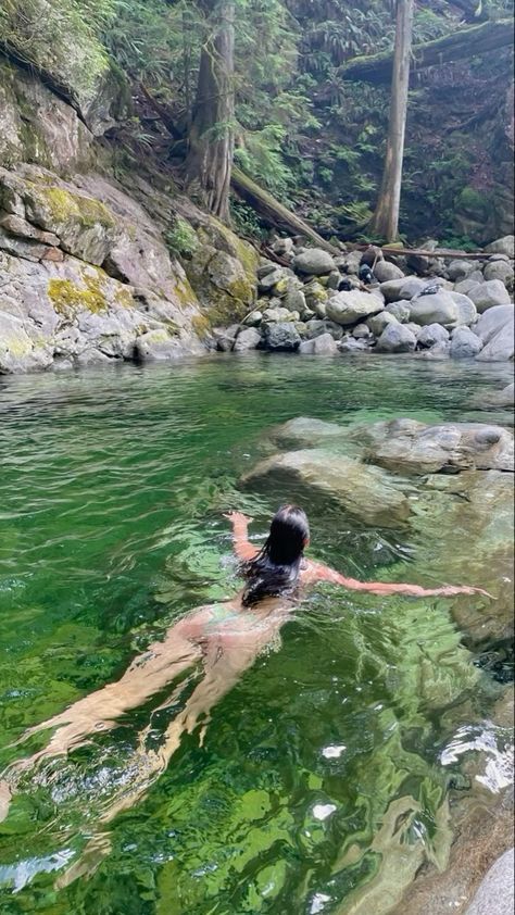 River Pics, Swimming Nature, River Aesthetic, Summer Picture Poses, Foto Poses, Beach Poses, Summer Photos, Summer Pictures, Nature Aesthetic