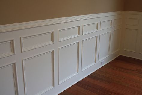 judge panel Judges Paneling, Dining Room Paneling, Black Wainscoting, Chair Rails, Mdf Wall Panels, Dining Room Wainscoting, Wainscoting Styles, Tongue And Groove Panelling, Diy Wainscoting