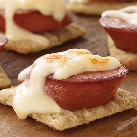 Eckrich Smoked Sausage Appetizer Bites on crisp crackers with delicious melted cheese are a perfect appetizer #recipe #snack Sausage Bites, Winco Foods, Sausage Appetizers, Smoked Sausage Recipes, Superbowl Appetizers, Smoked Meats, Appetizer Bites, Strawberry Salad, Andouille