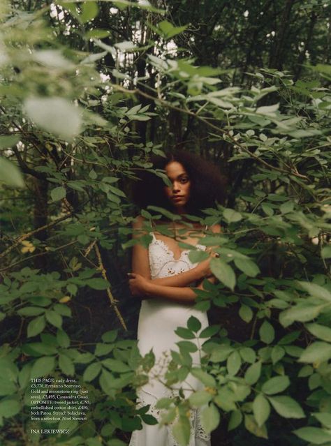 Alexis Sundman 'The Faerie Queene' by Ina Lekiewicz in Harper's UK — Anne of Carversville Green Grass Photoshoot Ideas, Rain Forest Photoshoot, Overcast Photoshoot, Nature Park Photoshoot, Nature Self Portrait, End Of Summer Photoshoot, Organic Photoshoot, Garden Headshots, Fashion Shoot In Nature