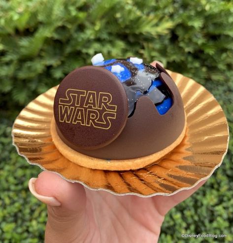 Espresso Mousse, Disneyland Snacks, Disney Sweets, Disney Desserts, Star Wars Galaxy's Edge, Disney Treats, Disneyland Food, Disney's Hollywood Studios, Disney World Food