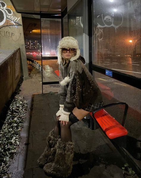 Slavic Doll, Patch Pants, Fancy Fits, Festival Inspo, Christmas Fits, Indie Sleaze, Snow Outfit, Winter Cold, High Fashion Street Style