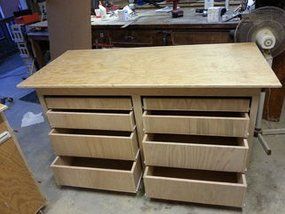 Plants Ideas Indoor, Cabinets With Drawers, Wooden Work Bench, Workbench With Storage, Workbench With Drawers, Workbench Designs, Workbench Plans Diy, Cabinet Plans, Bench With Drawers