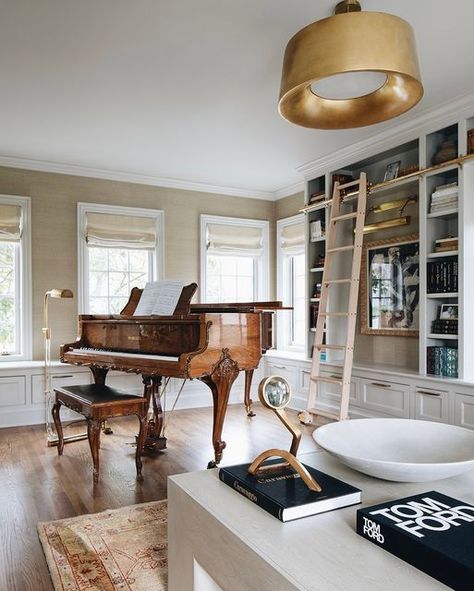 Small Piano Room, At Home Music Studio, Piano Room Design, Grand Piano Room, Piano Living Rooms, Steinway Grand Piano, Antique Piano, Home Music Rooms, Piano Decor