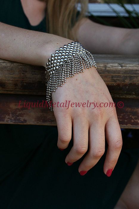 Fringe Bracelet, Silver Jewelry Accessories, Liquid Metal, Mesh Bracelet, Nickel Silver, Metal Mesh, Crystal Cluster, Metal Bracelets, Ball Chain