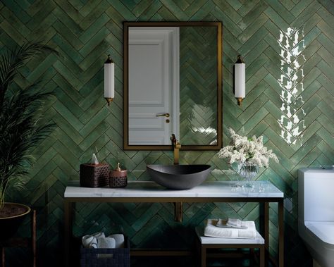 Herringbone Tile Bathroom, Hotel Bathroom Design, Dark Green Bathrooms, Herringbone Mosaic Tile, Green Tile Bathroom, Victorian Bathroom, Bad Inspiration, Porcelain Wall Tile, Herringbone Tile