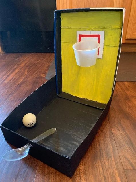 Fun Time Basketball Game : 11 Steps (with Pictures) - Instructables Diy Kids Games, Family Fun Games, Decorations Table, Carnival Games, Acrylic Paint Set, Basketball Game, Diy Games, Cardboard Crafts, Fun Time