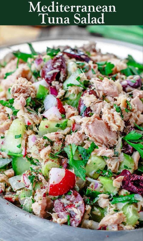 Tuna Salad Recipe Healthy, Mediterranean Tuna, Mediterranean Tuna Salad, Healthy Tuna Salad, Healthy Tuna, Resep Salad, Tuna Salad Recipe, Resep Diet, Fish Salad