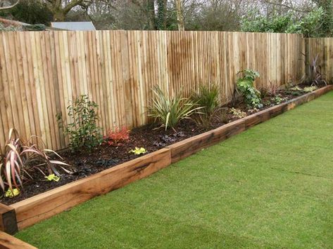 Wooden Garden Edging, Sleepers In Garden, Diy Garden Bed, Back Garden Design, Landscape Edging, Sunrooms, Backyard Garden Design, Backyard Fences, Garden Edging