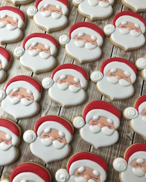 Santa Sugar Cookies, Cookies With Santa, Santa Is Coming To Town, Eve Instagram, Christmas Cookie Cake, Santa Is Coming, Santa Cookie, Meet Santa, Merry Christmas Eve