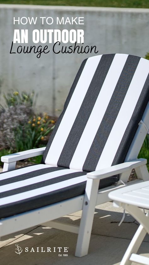 Diy Chaise Lounge Cushion, Pool Chaise Lounge Chair, Diy Patio Furniture Cushions, Outdoor Lounge Cushions, Diy Backyard Movie Night, Diy Cushion Covers, Outdoor Chaise Lounge Cushions, Custom Bench Cushion, Colorful Patio