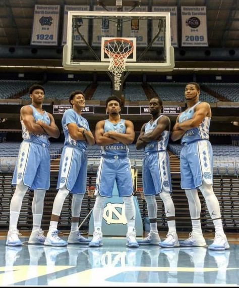 CAROLINA Unc Tarheels Basketball, Carolina Girls, Nc Tarheels, North Carolina Basketball, Carolina Tarheels, Tarheels Basketball, Unc Basketball, Bola Basket, Tar Heel