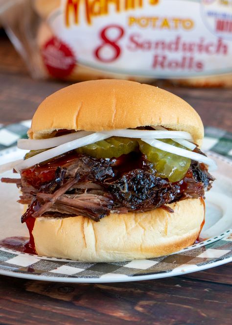 Smoked Brisket Meal Ideas, Bbq Sandwiches, Chopped Brisket Sandwiches, Brisket Sandwiches Ideas For Party, Beef Brisket Sandwich Recipes, Brisket Recipes Sandwiches, Brisket Ideas, Bbq Brisket Sandwich Recipes, Brisket Burger Recipe