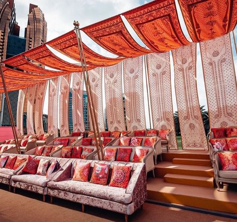 Outdoor Seating Design, Outdoor Mandap, Pink Sofas, Mandap Design, Wedding Setup, Lights Wedding Decor, Wedding Stage Design, Mandap Decor, Desi Wedding Decor