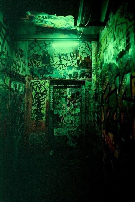 Low Light Photography, Dark Green Aesthetic, Slytherin Aesthetic, Cinematic Photography, Green Wallpaper, Green Aesthetic, Green Light, Photography Inspo, Light Photography