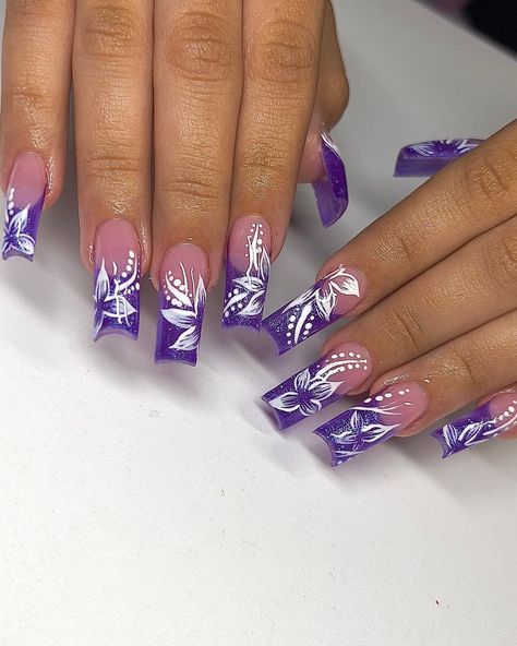 40 Best 2000s Nails to Inspire You 2000 Nails, 2000s Nails, Dark Spring, Purple Glitter Nails, Nails Dark, Purple Acrylic Nails, Purple Nail Designs, Girly Acrylic Nails, Cute Acrylic Nail Designs