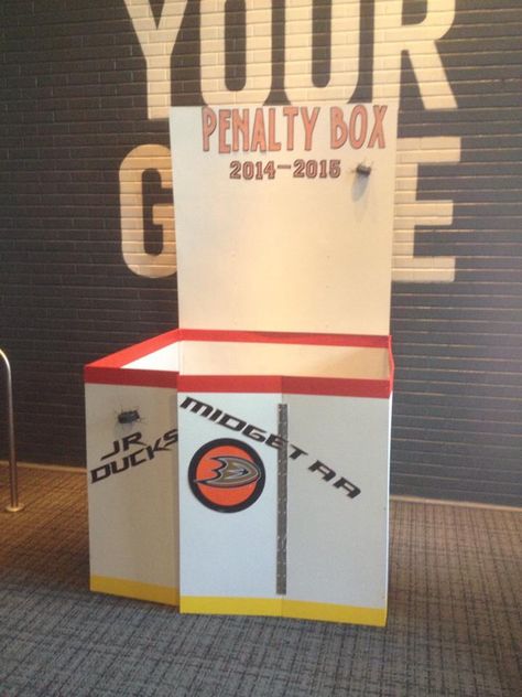 Penalty Box Photo Booth Penalty Box Hockey, Hockey Penalty Box Diy, Hockey Jamboree Ideas, Hockey Tournament Decorations, Stag And Doe Games, Hockey Banquet, Hockey Wedding, Hockey Birthday Parties, Hockey Crafts