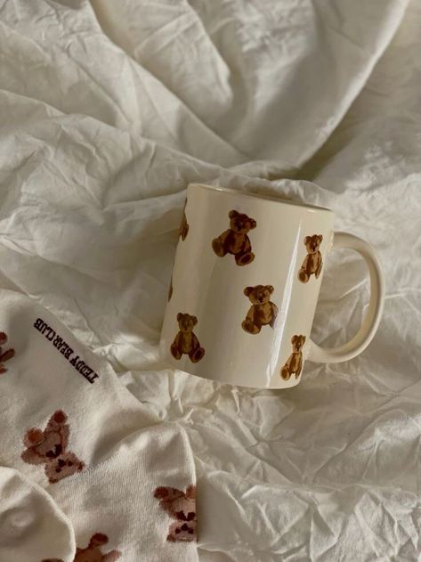 Aesthetic Mugs Coffee, Teddy Bear Mug, Aesthetic Mugs, Bear Mugs, Bear Cup, Bear Mug, Mugs Ceramic, Pretty Mugs, Pottery Crafts