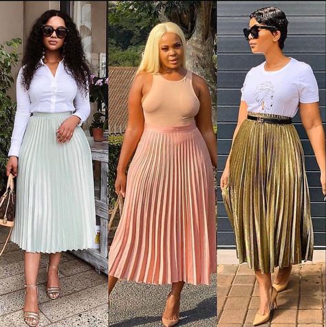 Long Pleated Skirts, Long Pleated Skirt, Pleated Skirt Outfit, Makeup Simple, Chic Dress Classy, Long Skirt Outfits, Stylish Work Attire, Pleated Long Skirt, Pleated Skirts