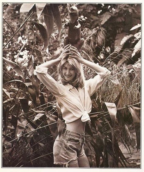 Photo by Kurt Markus, Rolling Stone #659, Jun 24th, 1993 Laura Dern Jurassic Park, Jurassic Park 1993, Carrie White, Laura Dern, Amanda Holden, Steven Spielberg, Christina Hendricks, 90s Nostalgia, Katie Holmes