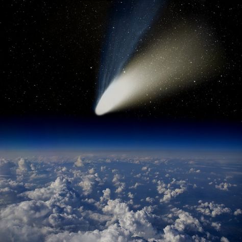 Comet Hale-Bopp. Comet Pictures, Comet Photography, Comet Hale Bopp, Halley’s Comet Wallpaper, Comets And Meteors Aesthetic, Biblical Astronomy, Oort Cloud, Reaching Your Goals, Space Images