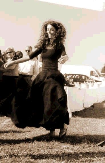 Italian Dance, Mediterranean Vibes, African Dance, Folk Dance, Feminine Energy, Art Movement, Beautiful Photo, Borders, Love Her