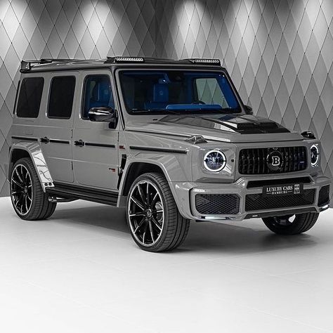 Mercedes Benz Suv, مرسيدس بنز, Luxury Private Jets, Dream Car Garage, Dream Cars Mercedes, Hummer Cars, Mercedes G Wagon, Luxury Car Brands, Benz G Class