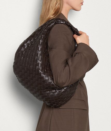 Bottega Veneta Small Jodie, Small Jodie, Bv Jodie, Bottega Jodie, Bottega Veneta Jodie, Bottega Veneta Bag, Brown Bag, Designer Shoulder Bags, New Yorker