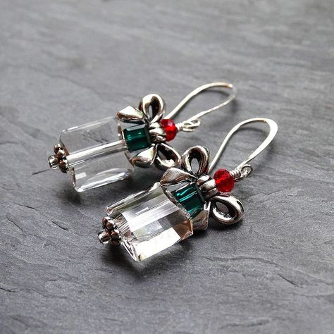 Present Earrings, Christmas Jewelry Diy, Swarovski Christmas, Handmade Personalized Gifts, Stocking Stuffers For Women, Crystal Christmas, Holiday Earring, Holiday Jewelry, Christmas Earrings