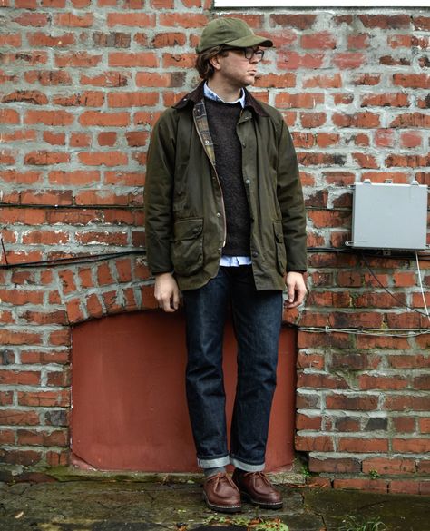 Barbour Jacket Outfit, Baseball Cap Outfits, Green Parka Outfit, Barbour Jacket Mens, Paraboot Michael, Parka Outfit, Barbour Bedale, Casual Brunch Outfit, Barbour Style