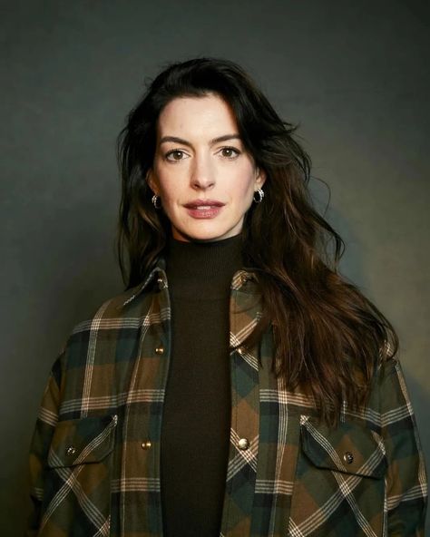 Anne Hathaway Hair, Anne Hathaway Style, Ann Hathaway, Evan Ross, Sundance Film Festival, Deep Winter, Anne Hathaway, Role Models, Style Icons