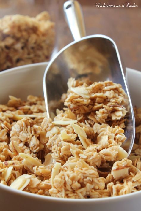 Vanilla Almond Granola, Vanilla Granola, Homemade Granola Healthy, Vegan Granola, Almond Granola, Almond Meal, Granola Healthy, Raw Sugar, Fodmap Recipes