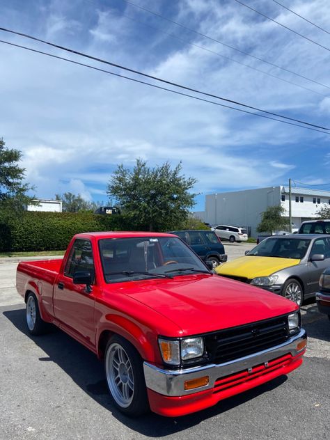 1987 Toyota Pickup, Toyota Pickup Lowered, Toyota Mini Truck, 1994 Toyota Pickup, Small Pickup Trucks, 2002 Toyota Tacoma, American Pickup Trucks, Nissan Hardbody, Tactical Truck