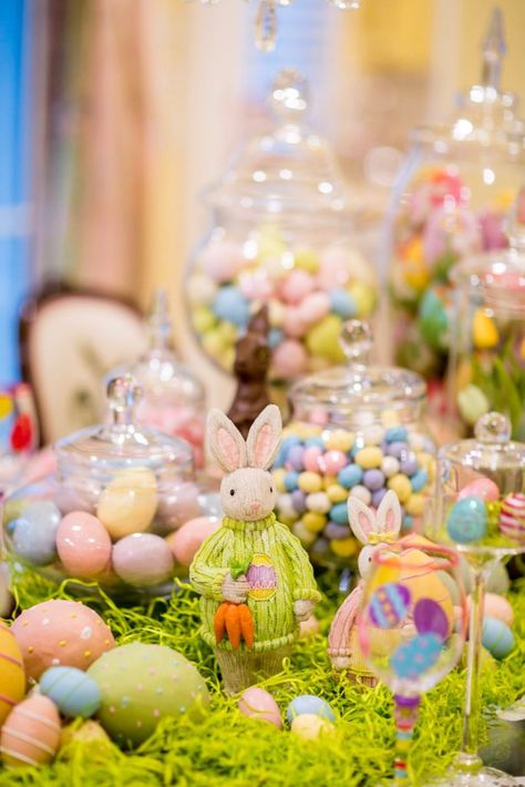 Turtle Creek Lane, Brunch Decorations, Turtle Creek, Vegan Brunch, Easter Table Settings, Easter Tablescapes, Easter Decorations Dollar Store, Easter Inspiration, Decorations Table