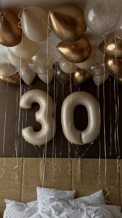 30th Bday Balloons, Balloons 18th Birthday, 30th Birthday Room Decorations, Tini Bit Older 30th, 23 Birthday Decor, 30th Birthday Aesthetic For Women, Tini Bit Older Birthday Decor, 27 Birthday Decoration Ideas, Golden 30th Birthday Ideas