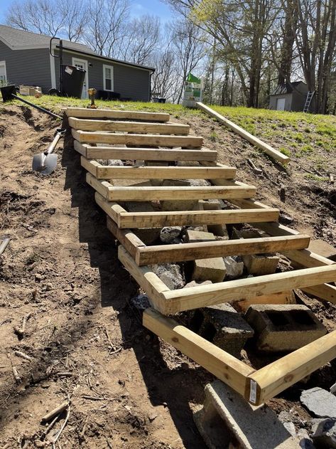 Easy Outdoor Steps On A Slope, Landscape Steps On A Hill, Steps On A Hillside, Landscape Timber Stairs, Outdoor Steps Diy, Diy Backyard Stairs, Railroad Tie Steps On Slope Diy, Diy Landscape Steps, Natural Outdoor Steps