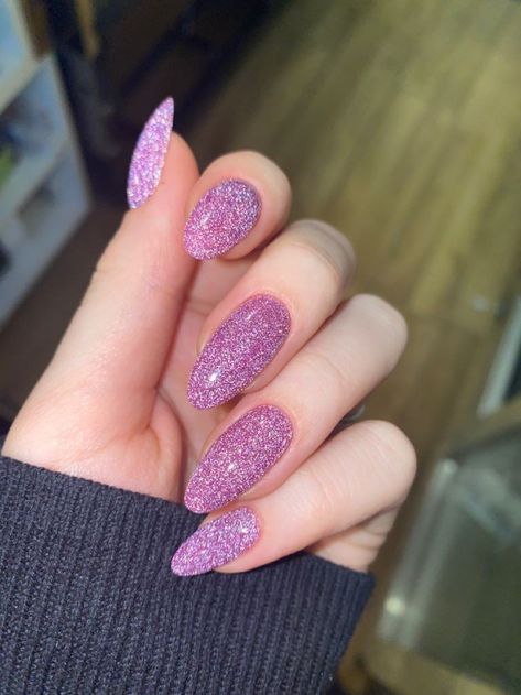 Disco Nail Designs, Pink Sparkly Nails, Disco Nails, Wedding Day Nails, Purple Glitter Nails, Plain Nails, Pink Gel Nails, Kiss Nails, Purple Nail Designs