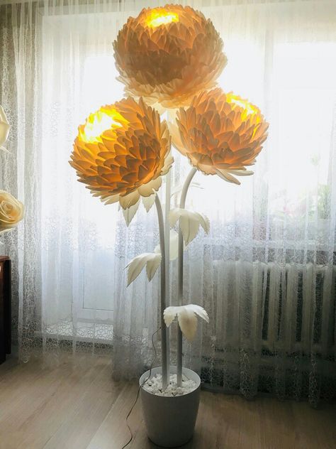 Textile Flowers, Fairy Bedroom, Flower Lamp, Lunch Room, Art Society, Crepe Paper, Dream Decor, Flower Tutorial, Diy Lighting