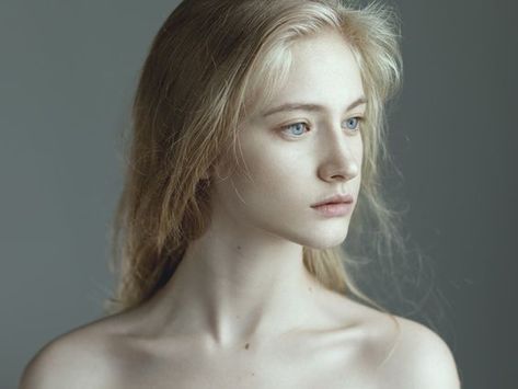 A bloodless story Bentuk Alis, Female Character Inspiration, Long Blonde, Skateboarder, Long Blonde Hair, Cate Blanchett, Pale Skin, Portrait Inspiration, Halle